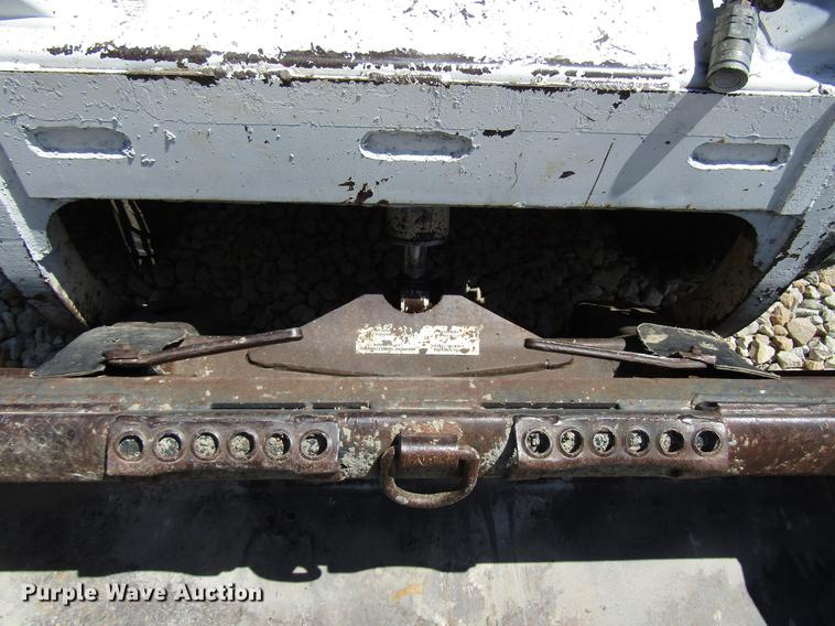 image for item DF7995 Bobcat 743 skid steer