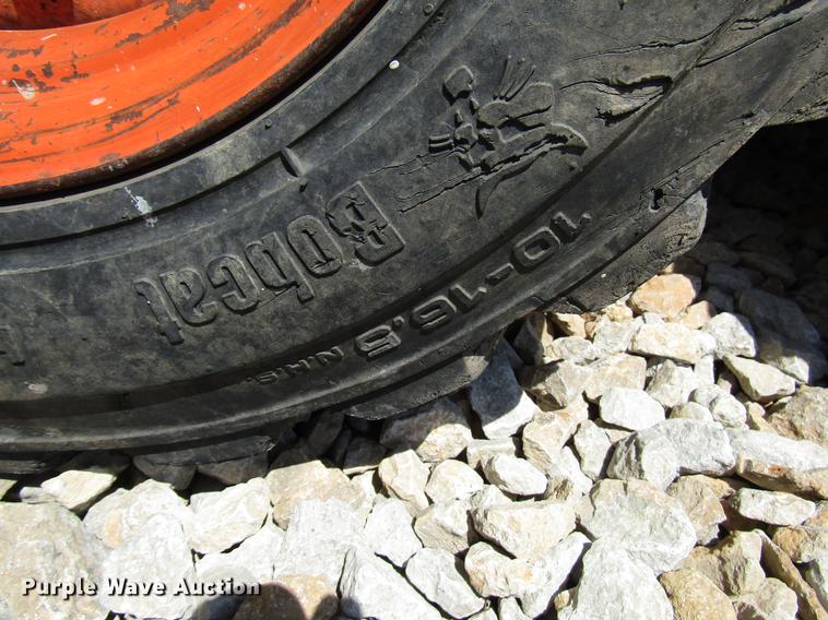 image for item DF7995 Bobcat 743 skid steer