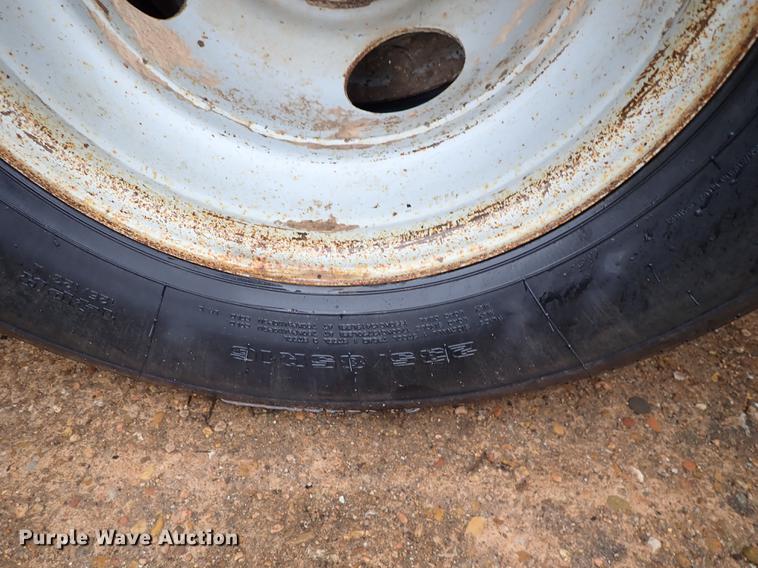 image for item DF8779 2000 Sure Pull equipment trailer