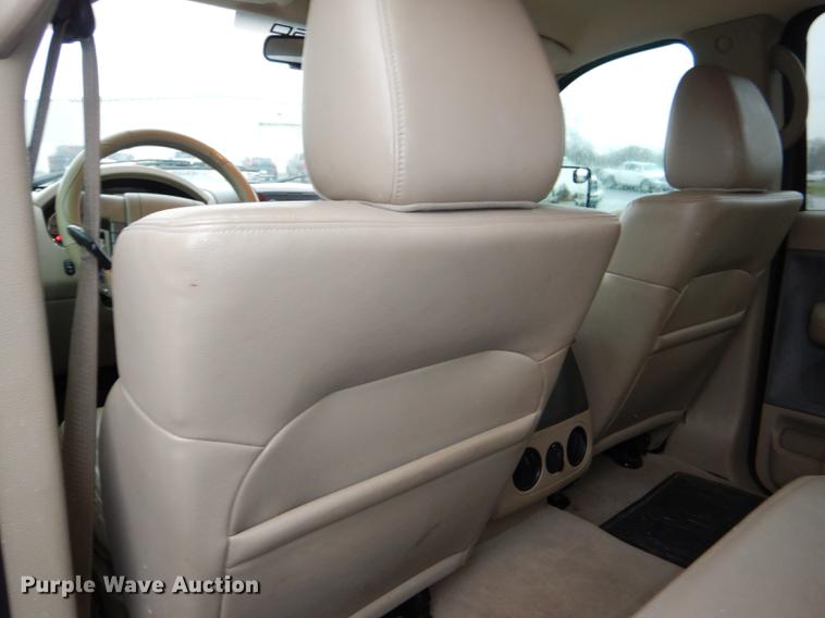 image for item DG0919 2005 Ford F150 Lariat SuperCrew pickup truck