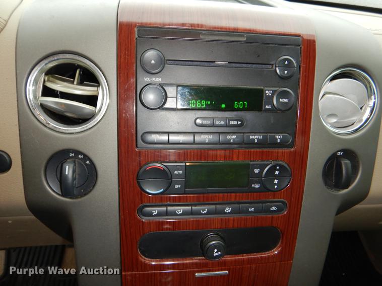 image for item DG0919 2005 Ford F150 Lariat SuperCrew pickup truck