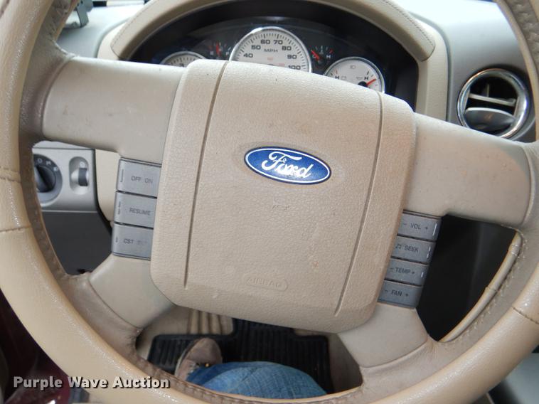 image for item DG0919 2005 Ford F150 Lariat SuperCrew pickup truck