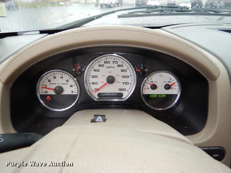 image for item DG0919 2005 Ford F150 Lariat SuperCrew pickup truck