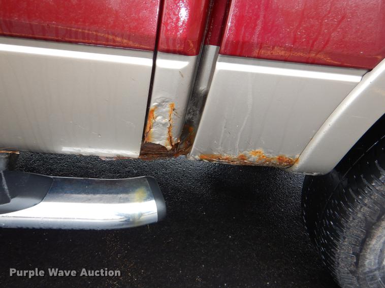 image for item DG0919 2005 Ford F150 Lariat SuperCrew pickup truck