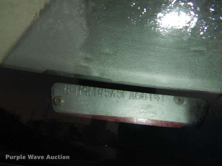 image for item DG0919 2005 Ford F150 Lariat SuperCrew pickup truck