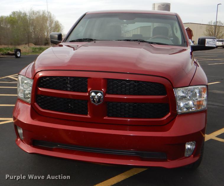 image for item DG0986 2013 Dodge Ram 1500 Crew Cab pickup truck