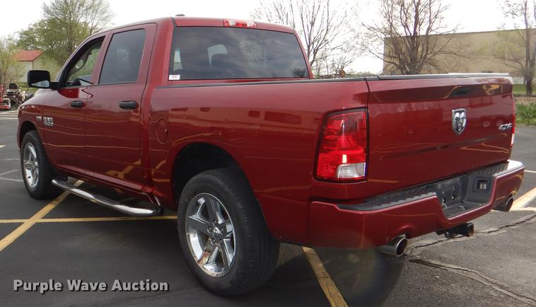 image for item DG0986 2013 Dodge Ram 1500 Crew Cab pickup truck