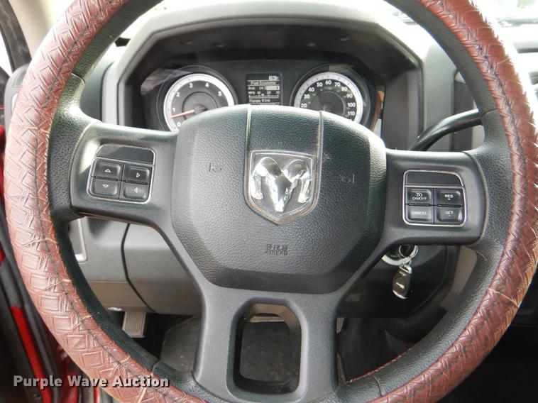 image for item DG0986 2013 Dodge Ram 1500 Crew Cab pickup truck