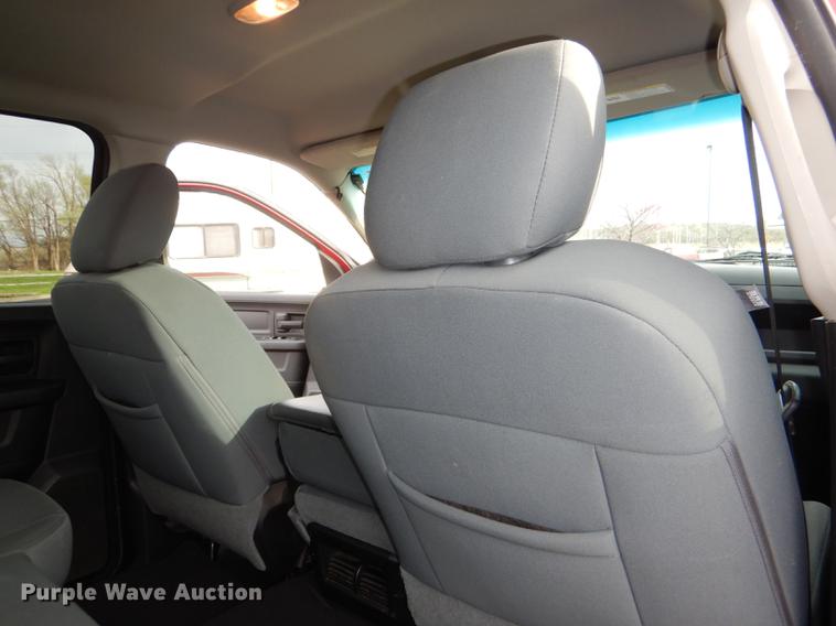 image for item DG0986 2013 Dodge Ram 1500 Crew Cab pickup truck