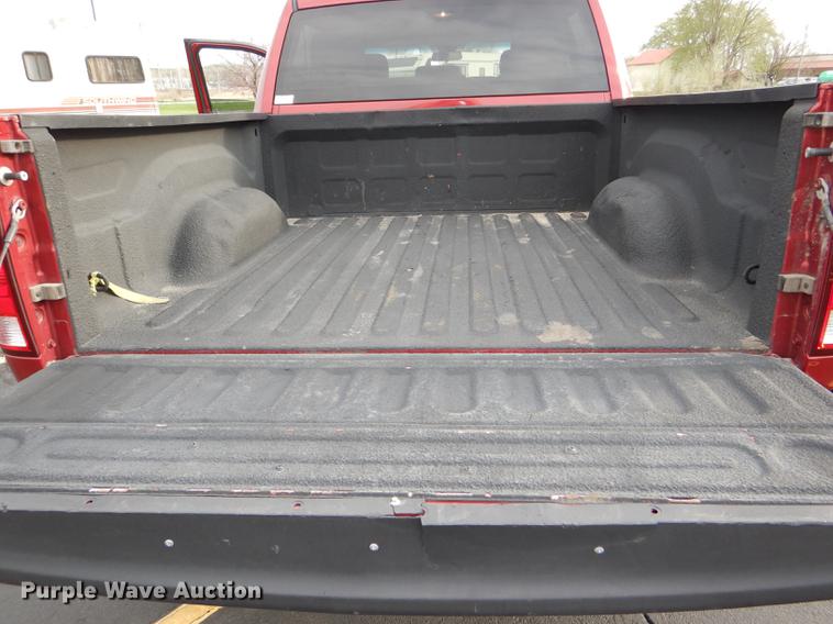 image for item DG0986 2013 Dodge Ram 1500 Crew Cab pickup truck