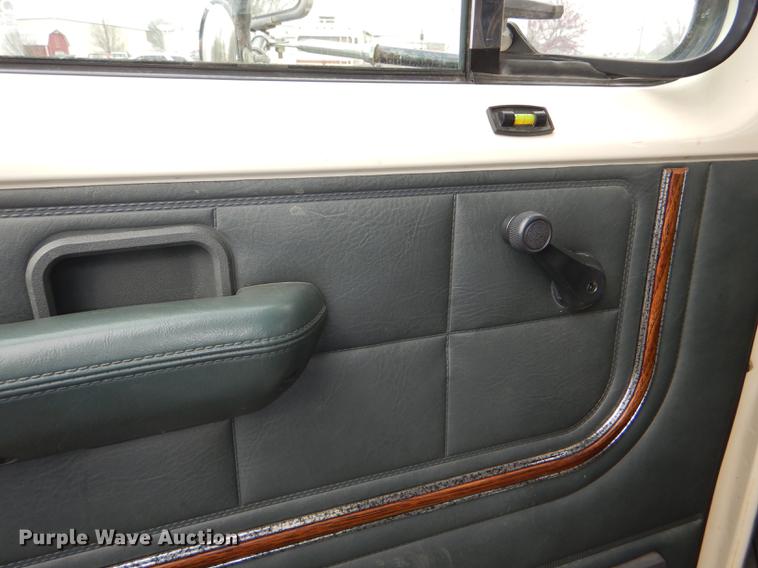 image for item DG0989 1991 Ford Econoline E350 Winnebago Warrior RV