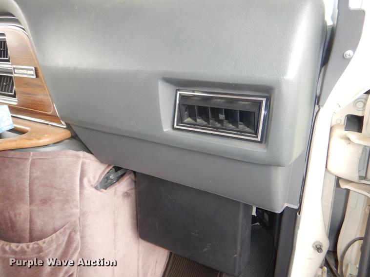 image for item DG0989 1991 Ford Econoline E350 Winnebago Warrior RV