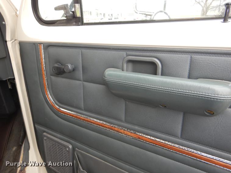 image for item DG0989 1991 Ford Econoline E350 Winnebago Warrior RV