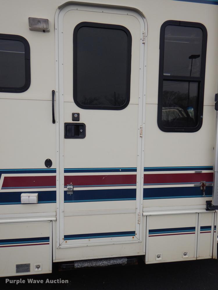 image for item DG0989 1991 Ford Econoline E350 Winnebago Warrior RV
