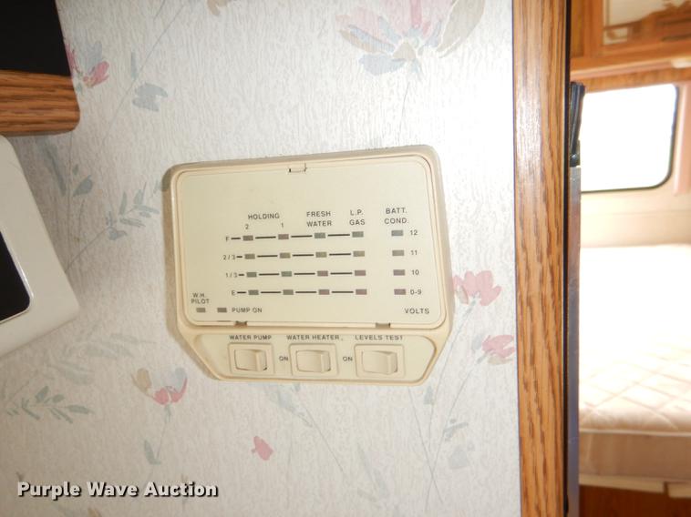 image for item DG0989 1991 Ford Econoline E350 Winnebago Warrior RV