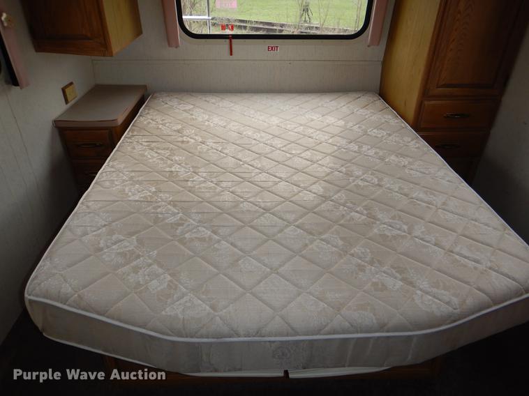 image for item DG0989 1991 Ford Econoline E350 Winnebago Warrior RV