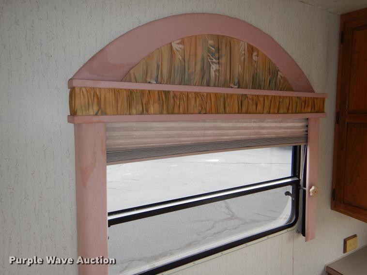 image for item DG0989 1991 Ford Econoline E350 Winnebago Warrior RV