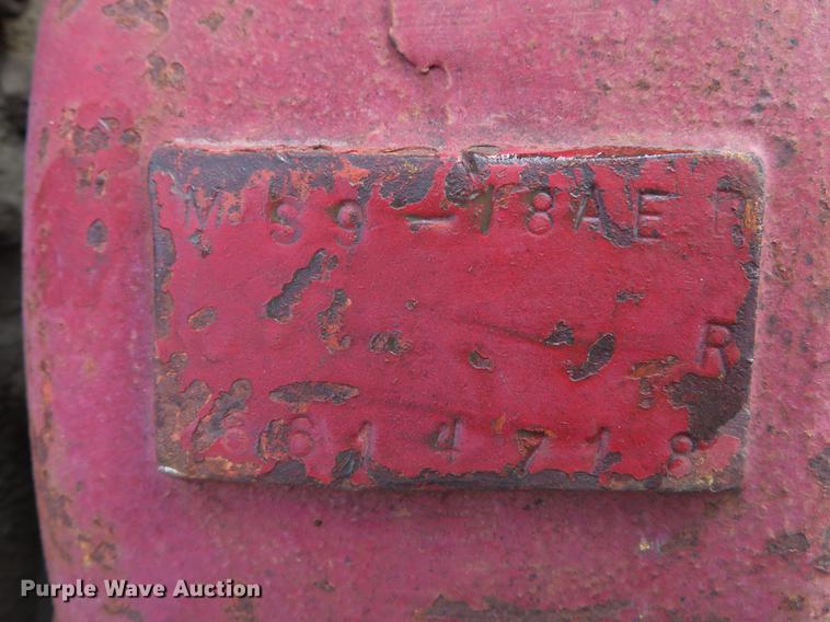 image for item DG3946 1992 Ford F700 flatbed truck