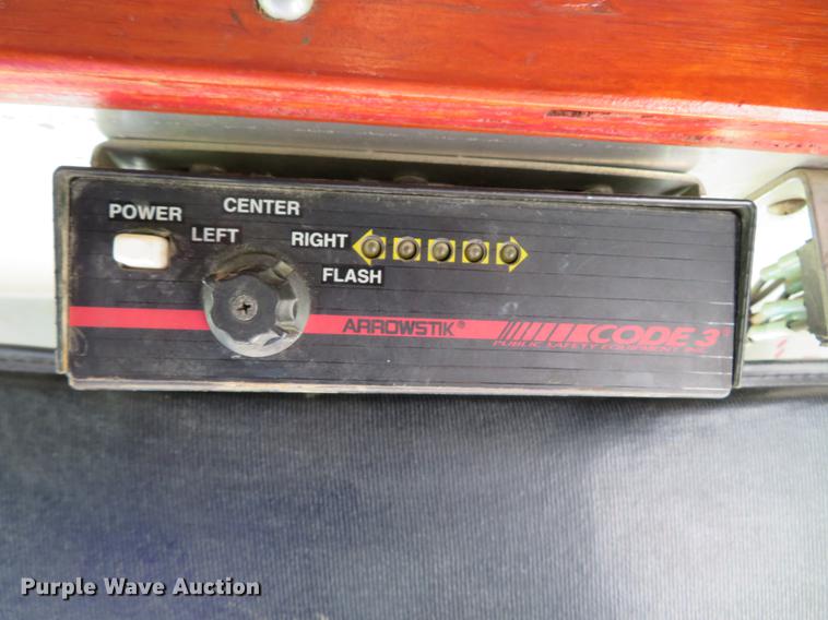 image for item DG3947 2000 Freightliner MT45 delivery truck