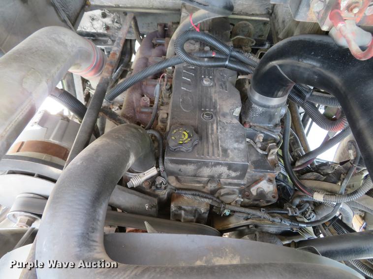 image for item DG3947 2000 Freightliner MT45 delivery truck