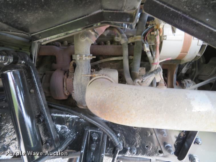 image for item DG3947 2000 Freightliner MT45 delivery truck