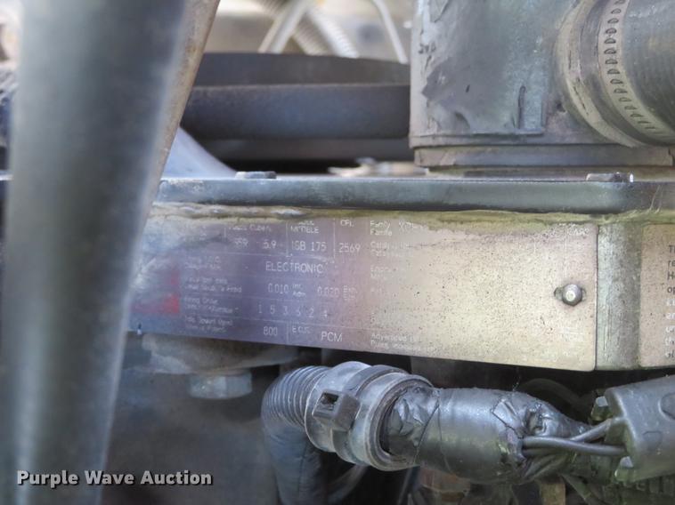 image for item DG3947 2000 Freightliner MT45 delivery truck