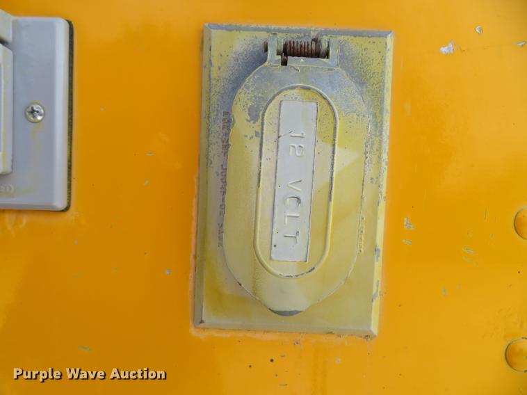 image for item DG3947 2000 Freightliner MT45 delivery truck