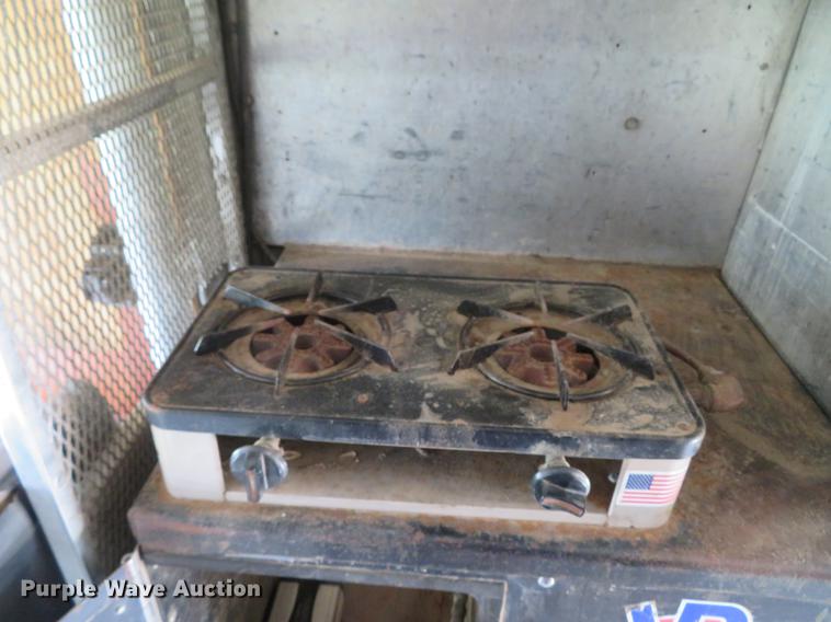 image for item DG3947 2000 Freightliner MT45 delivery truck