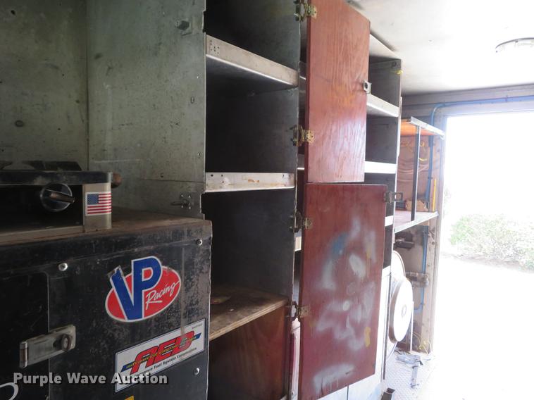 image for item DG3947 2000 Freightliner MT45 delivery truck