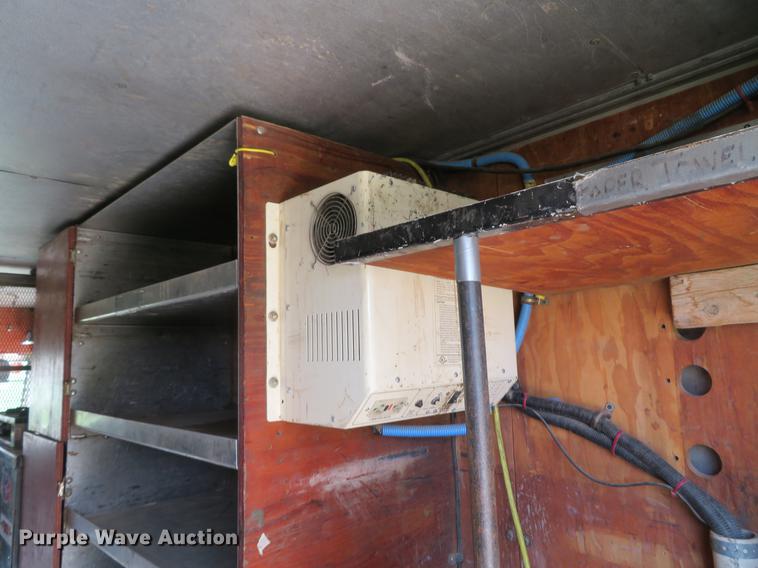 image for item DG3947 2000 Freightliner MT45 delivery truck