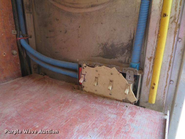 image for item DG3947 2000 Freightliner MT45 delivery truck