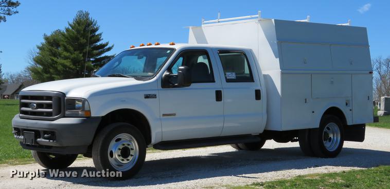 image for item DG3955 2004 Ford F450 Super Duty Crew Cab utility bed truck