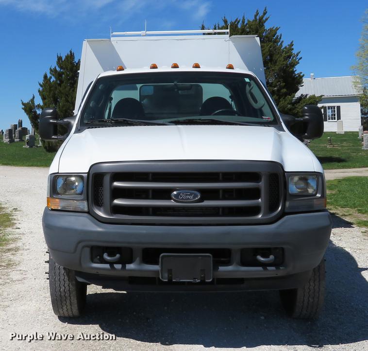 image for item DG3955 2004 Ford F450 Super Duty Crew Cab utility bed truck