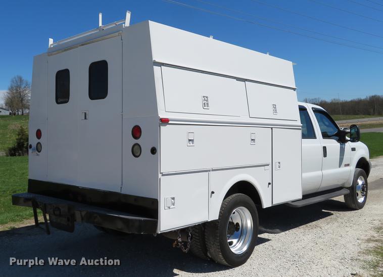 image for item DG3955 2004 Ford F450 Super Duty Crew Cab utility bed truck