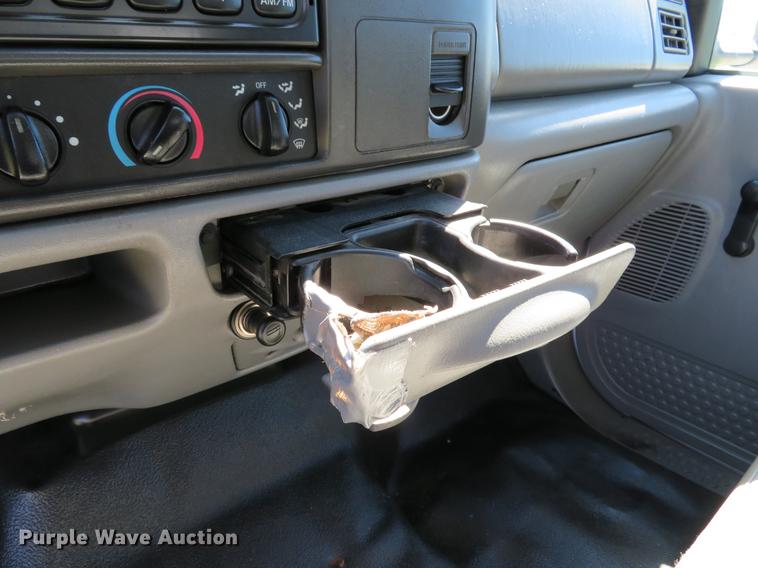 image for item DG3955 2004 Ford F450 Super Duty Crew Cab utility bed truck