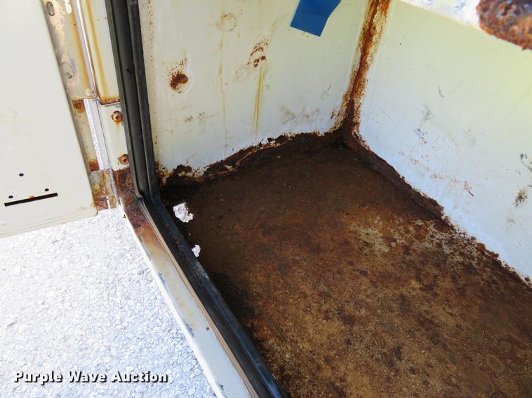 image for item DG3955 2004 Ford F450 Super Duty Crew Cab utility bed truck