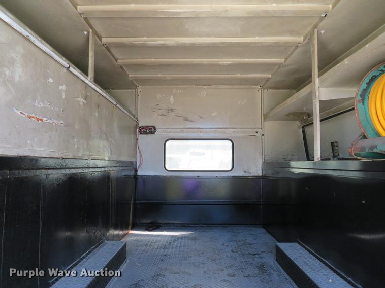 image for item DG3955 2004 Ford F450 Super Duty Crew Cab utility bed truck