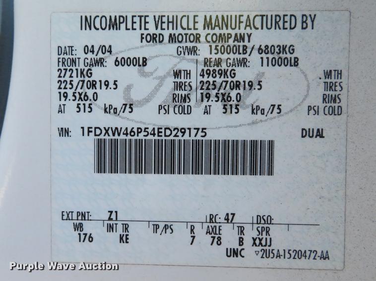 image for item DG3955 2004 Ford F450 Super Duty Crew Cab utility bed truck