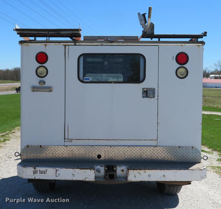 image for item DG3956 2003 Ford F250  Super Duty XL utility bed pickup truck