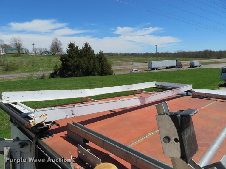 image for item DG3956 2003 Ford F250  Super Duty XL utility bed pickup truck