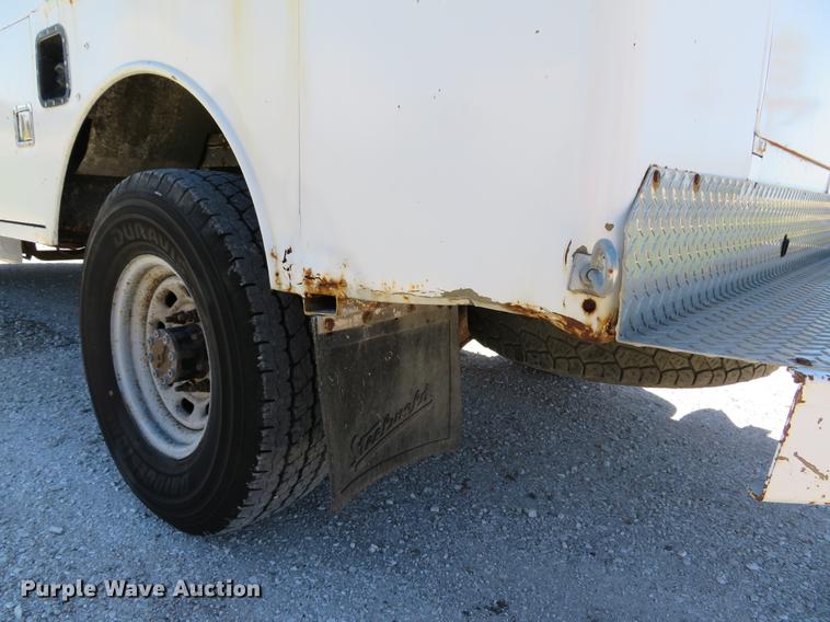 image for item DG3956 2003 Ford F250  Super Duty XL utility bed pickup truck