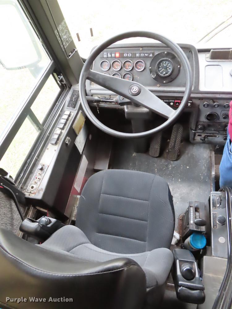 image for item DN9039 1985 Prevost coach bus