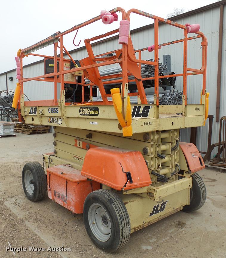 image for item DX9174 2001 JLG 3369 rough terrain scissor lift