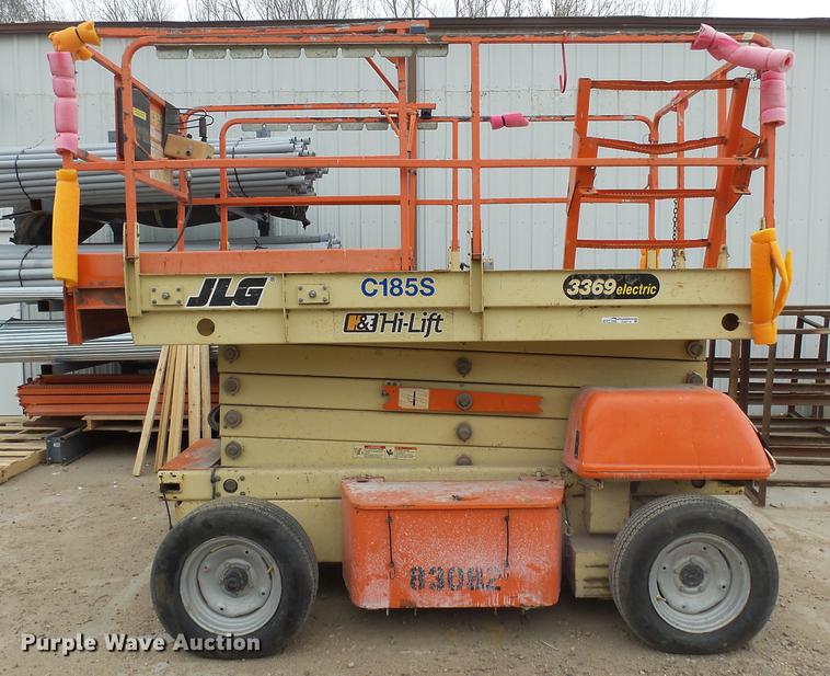 image for item DX9174 2001 JLG 3369 rough terrain scissor lift