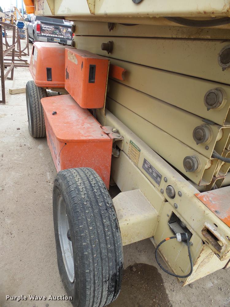 image for item DX9174 2001 JLG 3369 rough terrain scissor lift