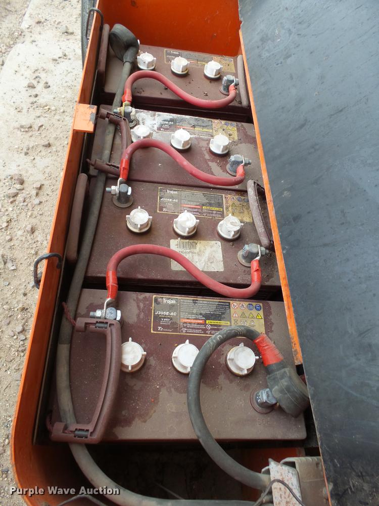 image for item DX9174 2001 JLG 3369 rough terrain scissor lift