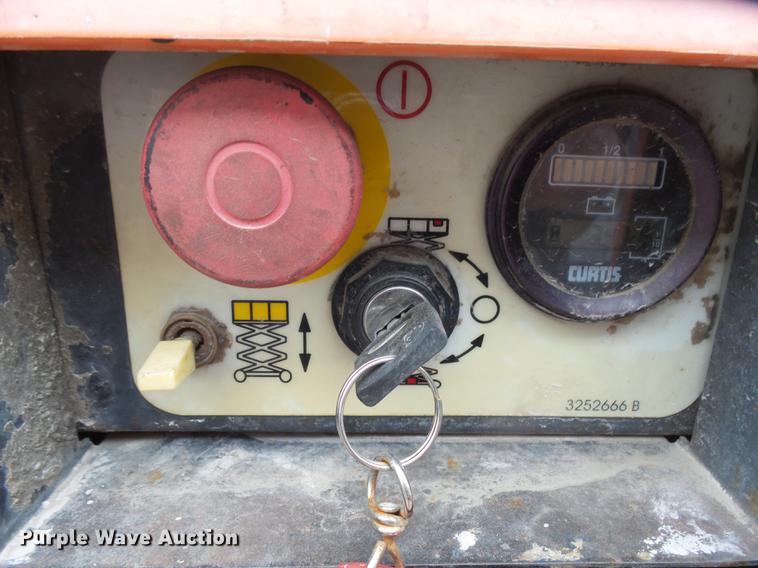 image for item DX9174 2001 JLG 3369 rough terrain scissor lift