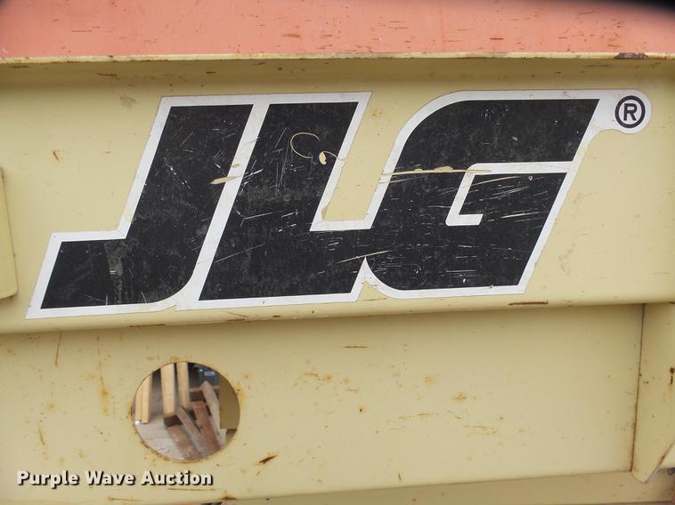image for item DX9174 2001 JLG 3369 rough terrain scissor lift
