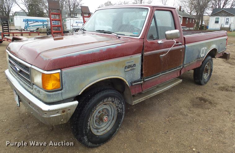 image for item DX9180 1990 Ford F250 pickup truck