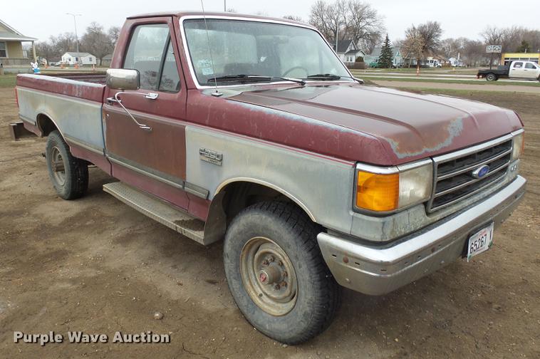 image for item DX9180 1990 Ford F250 pickup truck